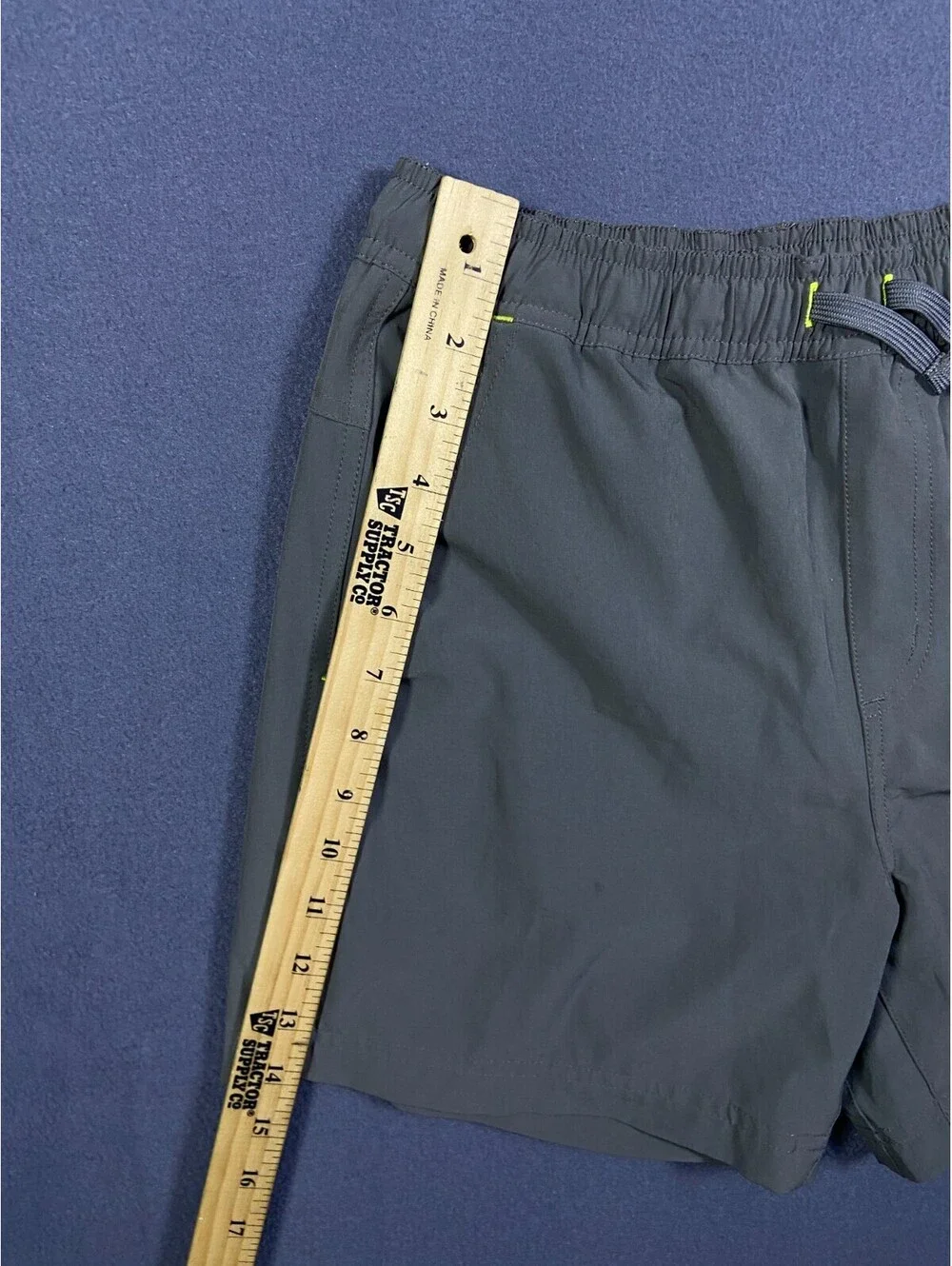 World Wide Sportsman Shorts Mens Large Grey / Green Fishing Elastic Waist Hiking